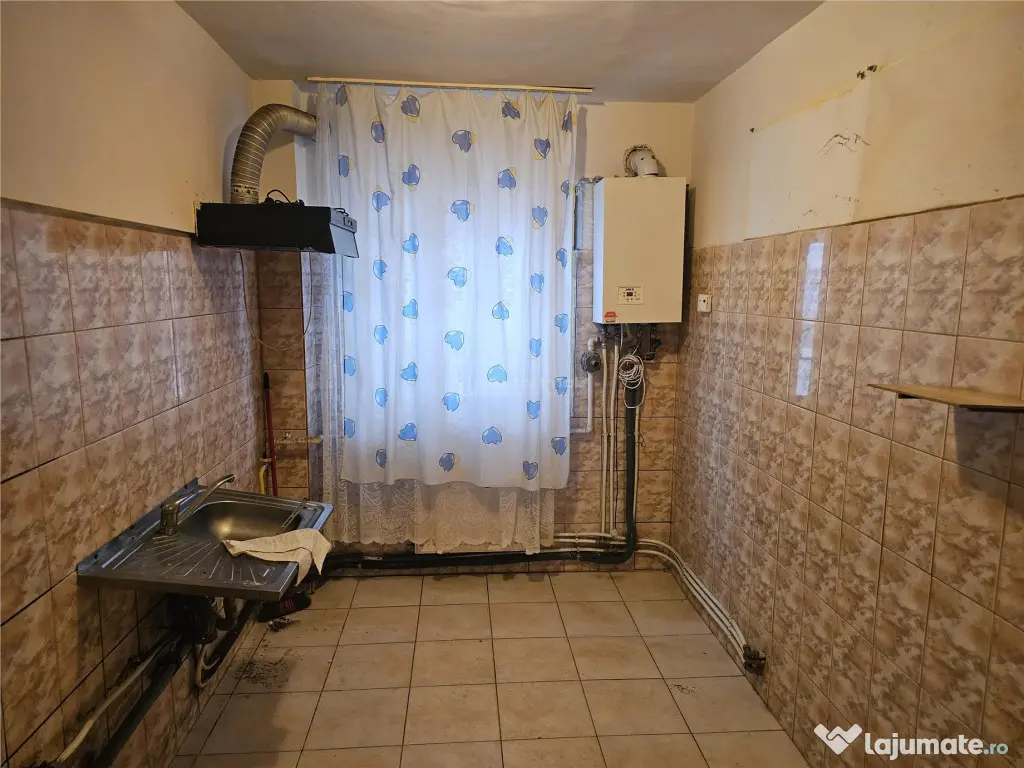 Resita, 2 Cam. Cf. 1, Et. 1, Micro 2 