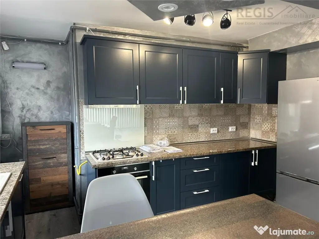 Apartament generos 3 camere Zona Centrul Civic -Brasov 