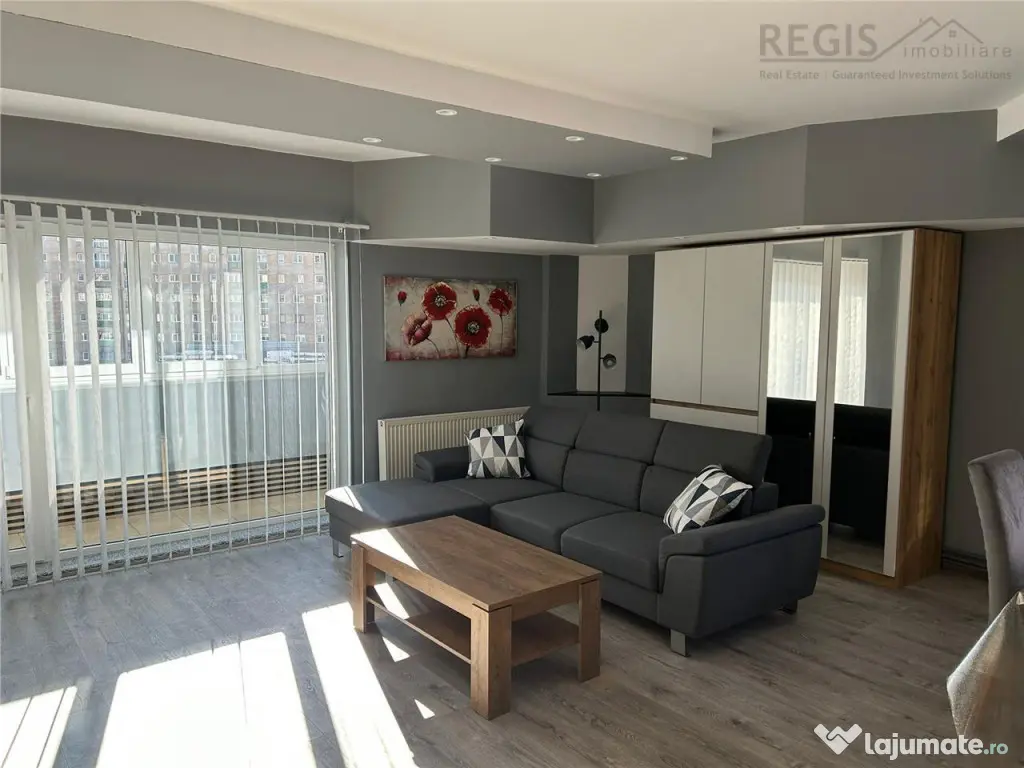 Apartament generos 3 camere Zona Centrul Civic -Brasov 