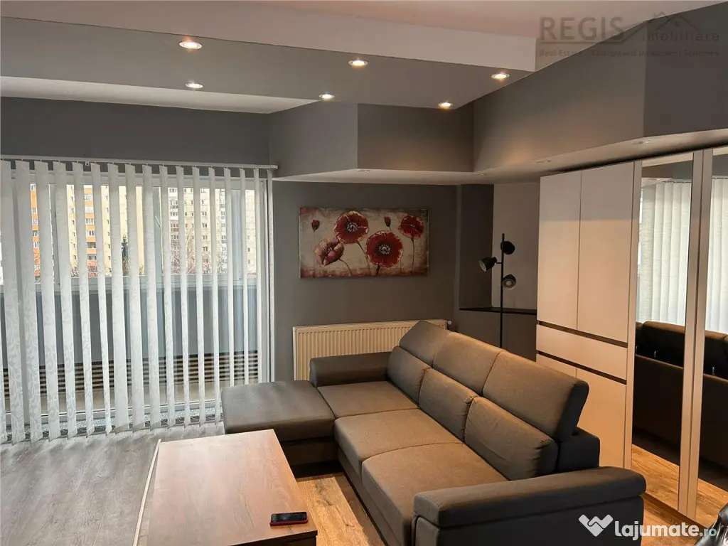 Apartament generos 3 camere Zona Centrul Civic -Brasov 