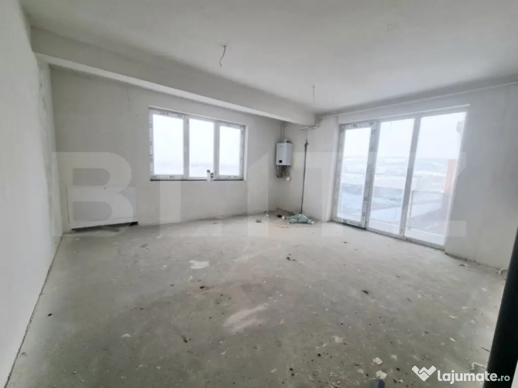 Apartament 3 camere, 63 mp, etaj intermediar, zona Vivo