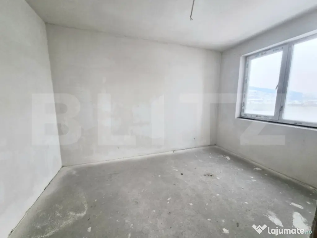 Apartament 3 camere, 63 mp, etaj intermediar, zona Vivo