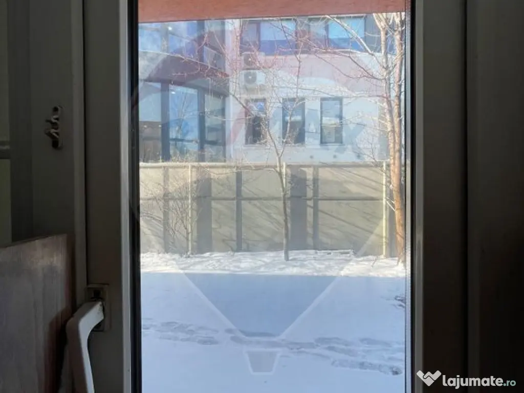 Spațiu comercial de inchiriat Aviatiei, aproape metrou A...