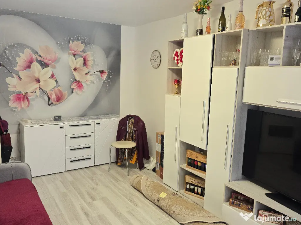 Vand garsoniera in Deva, Eminescu (Micro 15), parter inalt, mobilata