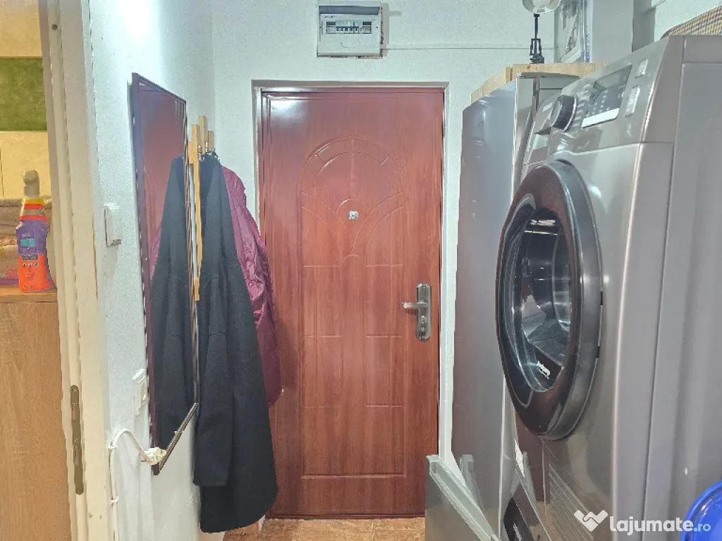 Vand garsoniera in Deva, Eminescu (Micro 15), parter inalt, mobilata