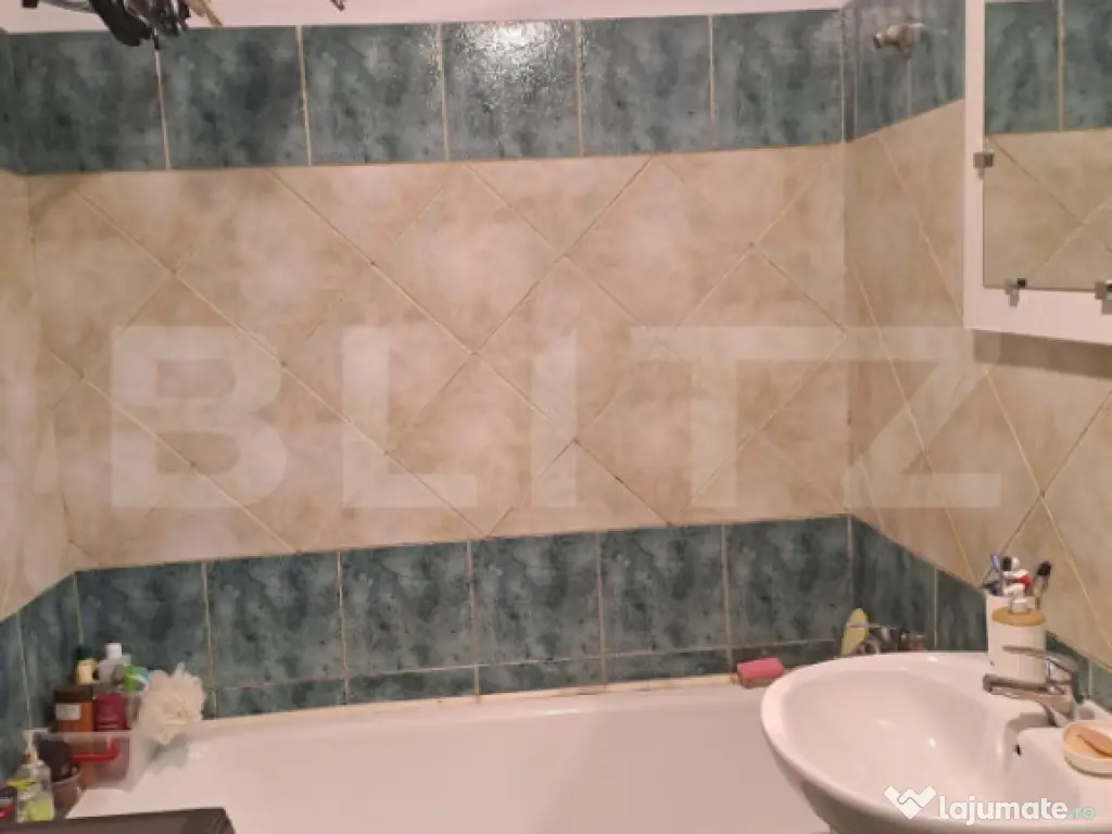 Apartament 2 camere la casă cu curte comună și parcare, G