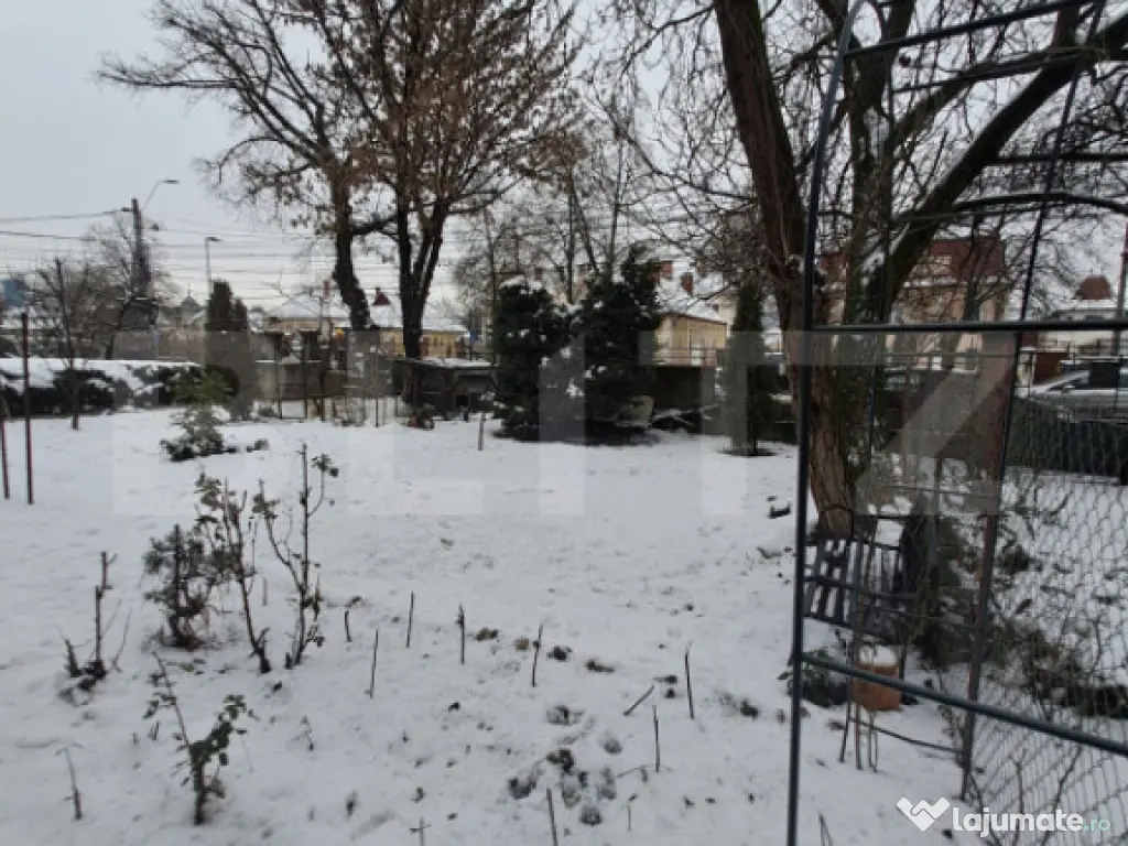 Apartament 2 camere la casă cu curte comună și parcare, G