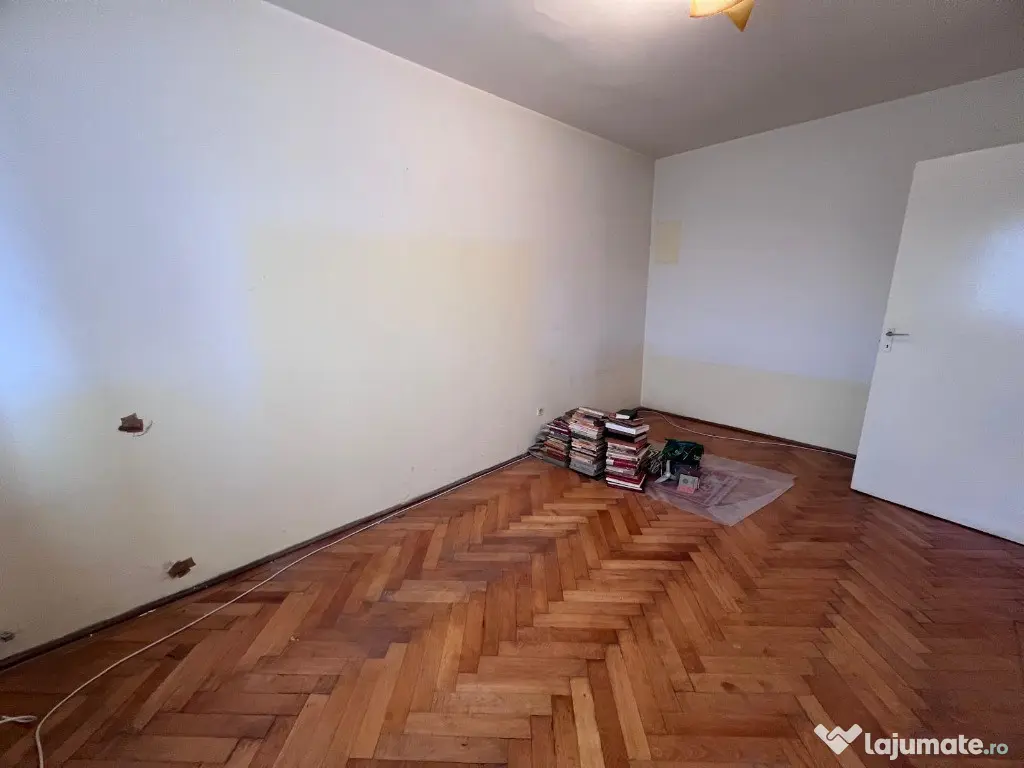 Apartament 2 camere,decomandat – Zona Nicolae Bălcescu 