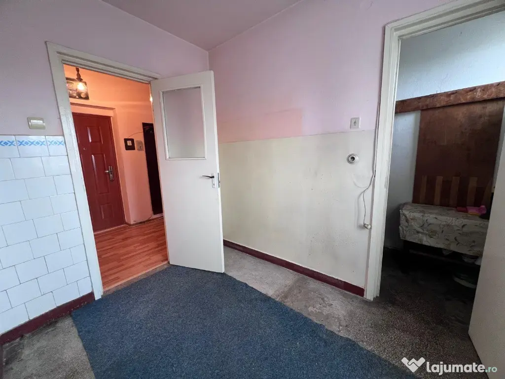 Apartament 2 camere,decomandat – Zona Nicolae Bălcescu 