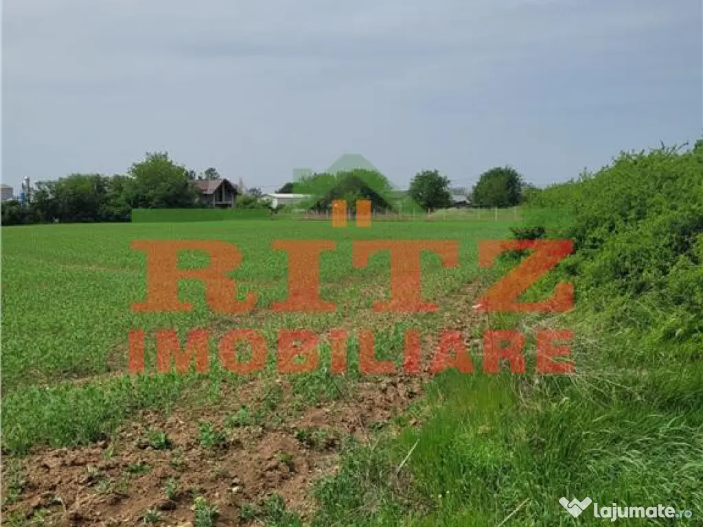 Teren intravilan 6900 mp D=65 ml, pretabil cartier rezidenti 