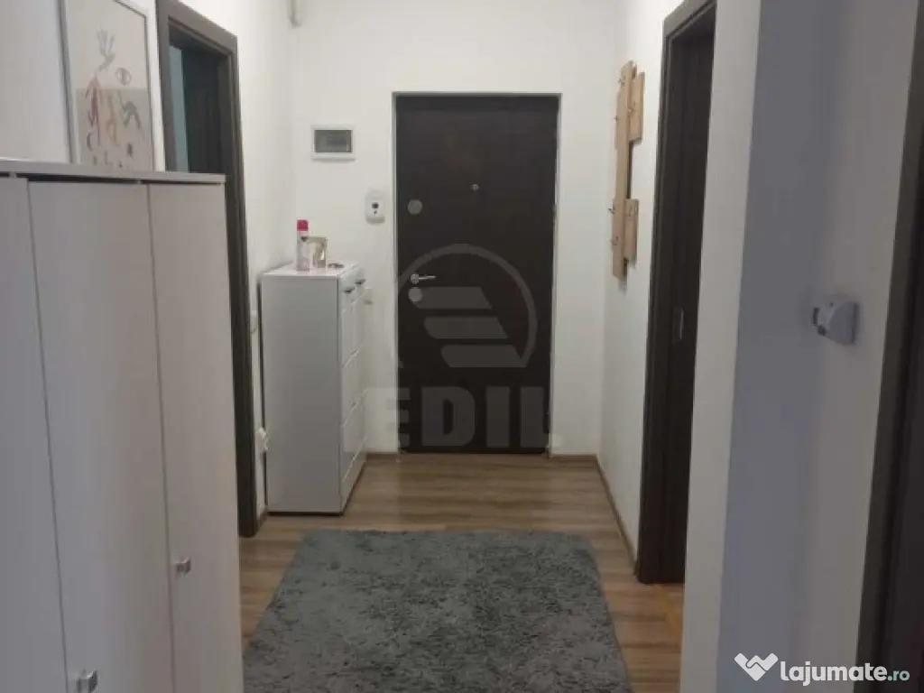 Apartament decomandat, lift și parcare, acces rapid spre Cluj 