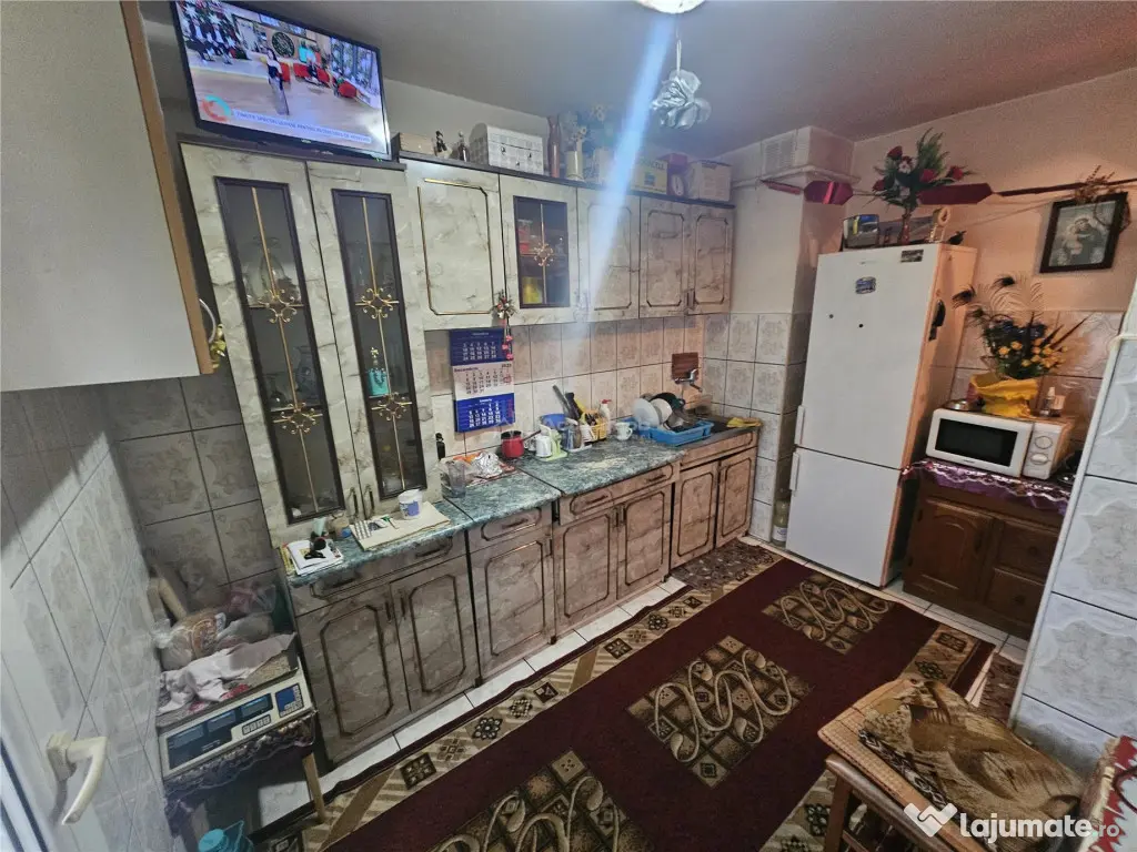 Resita, 2 Cam. Cf. 1, Mobilat Utilat, Bulevard, Micro 2