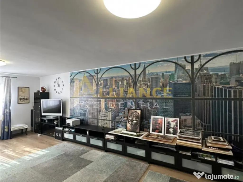 Casa individuala cu spatiu comercial de - Sos. Leordeni 500 