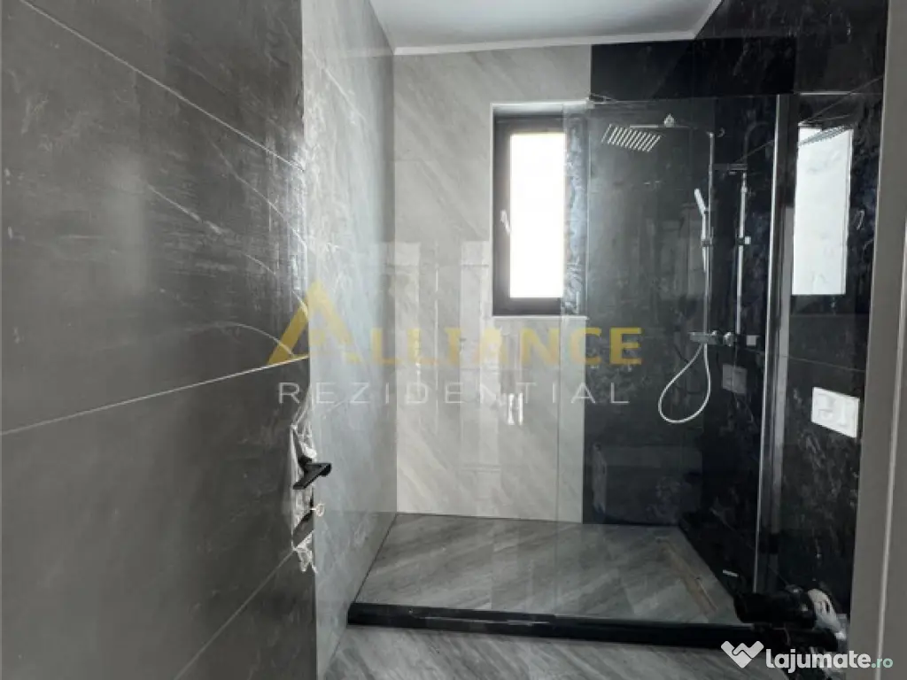 Casa de | Teren 350 mp | 4 camere | Dormitor cu baie propri