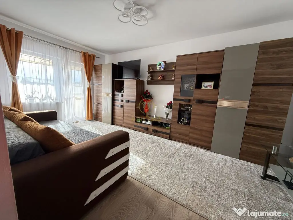 De vanzare Apartament Decomandat 3 Camere Zona Buna/Mobil... 