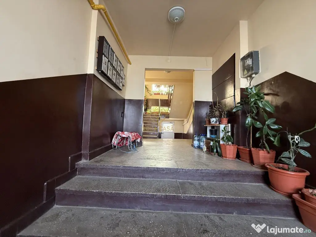 De vanzare Apartament Decomandat 3 Camere Zona Buna/Mobil... 