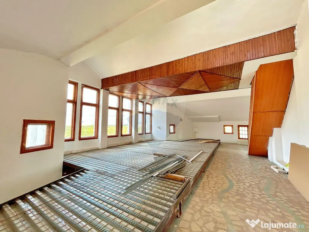 De vânzare pensiunea „Casa Albă”, orașul Pecica, j... 