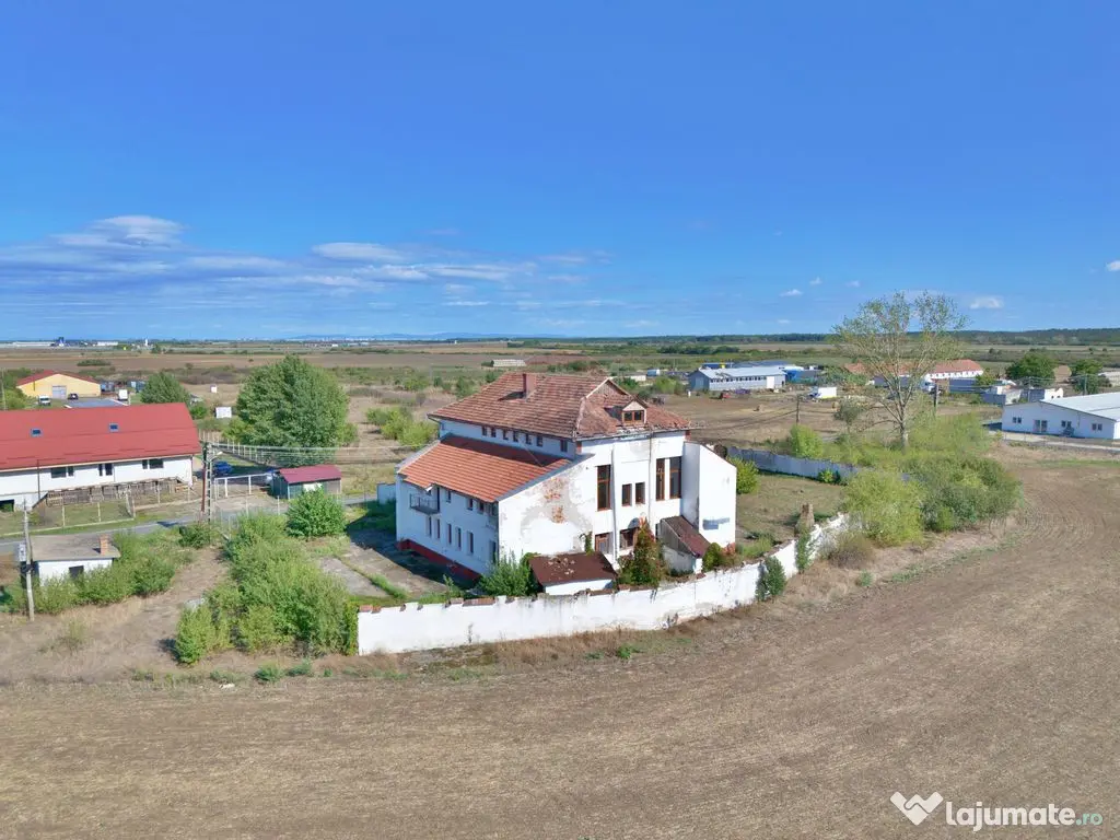 De vânzare pensiunea „Casa Albă”, orașul Pecica, j... 