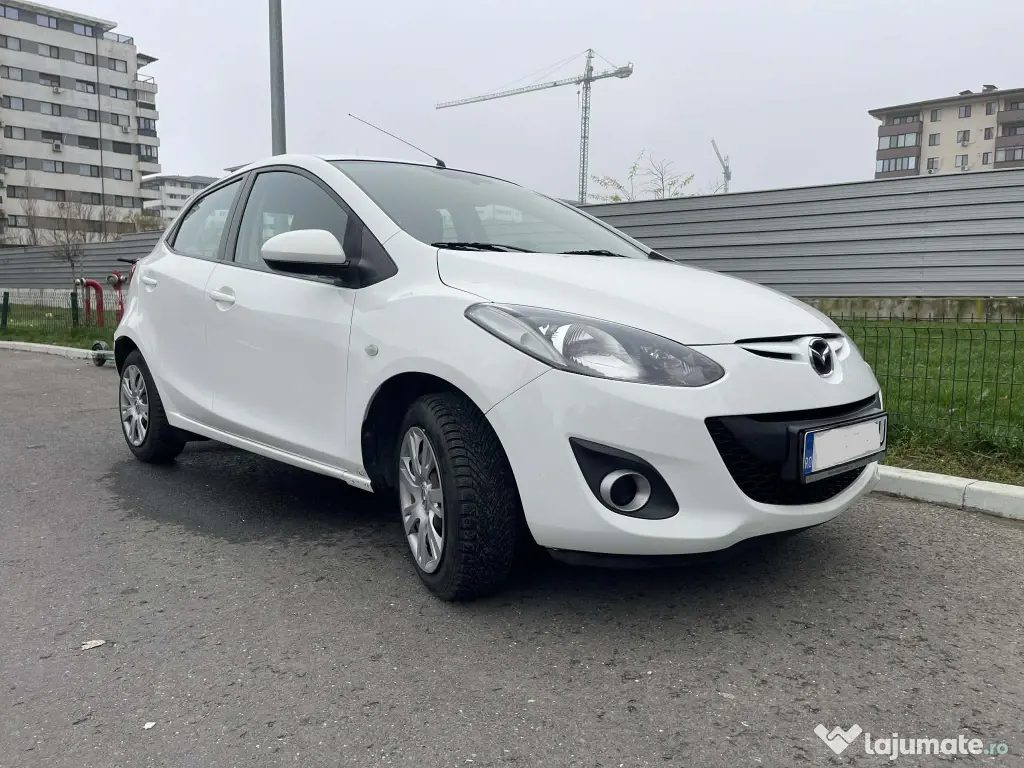 Mazda 2 Nu mai căuta, ai găsit mașina aproape perfectă!