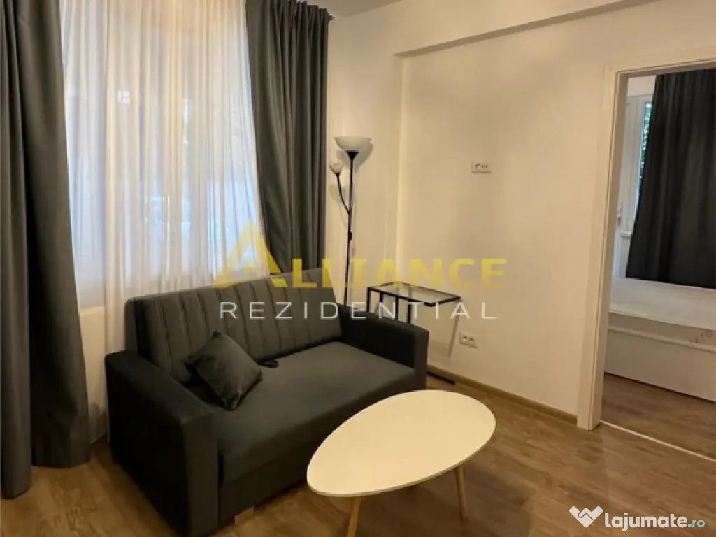 Garsoniera de inchiriat 