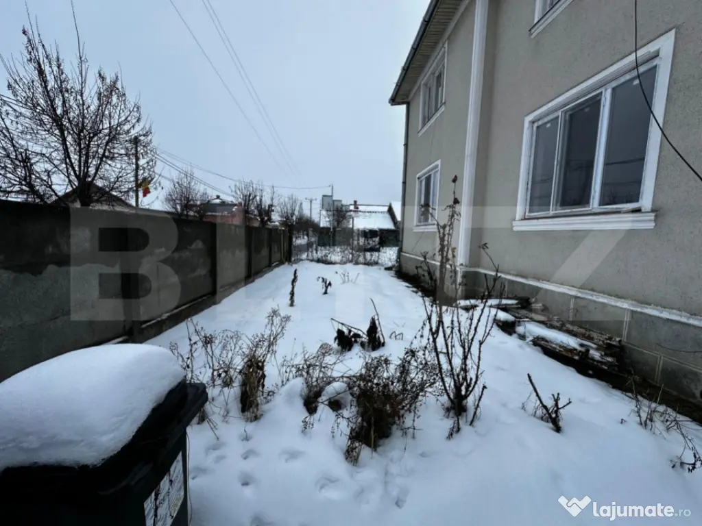 Casa cu 2 apartamente, 6 camere, teren 800 mp-ideal pensiune 