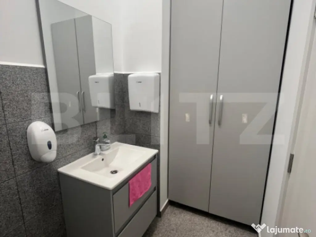 Spatiu comercial, 65 mp, zona Andrei Muresanu 