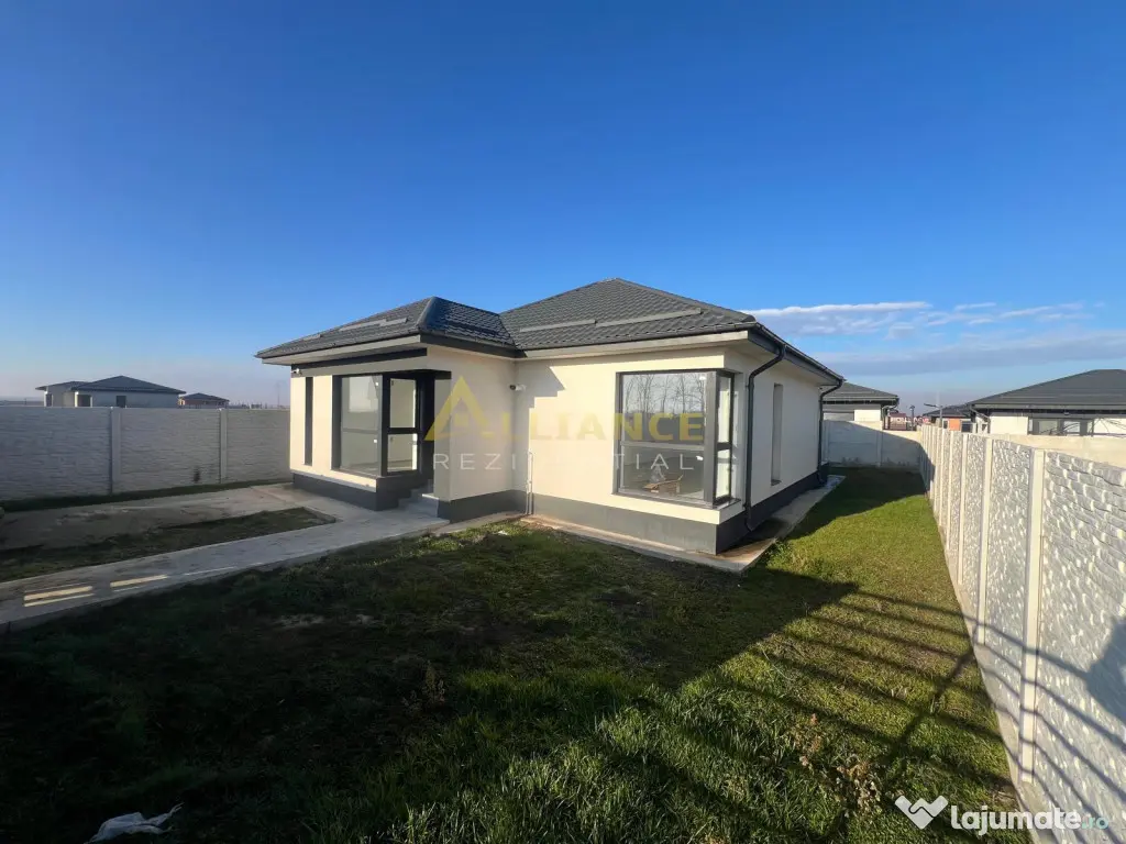 De casa pe parter - 3 camere, 2 bai, teren 376 mp