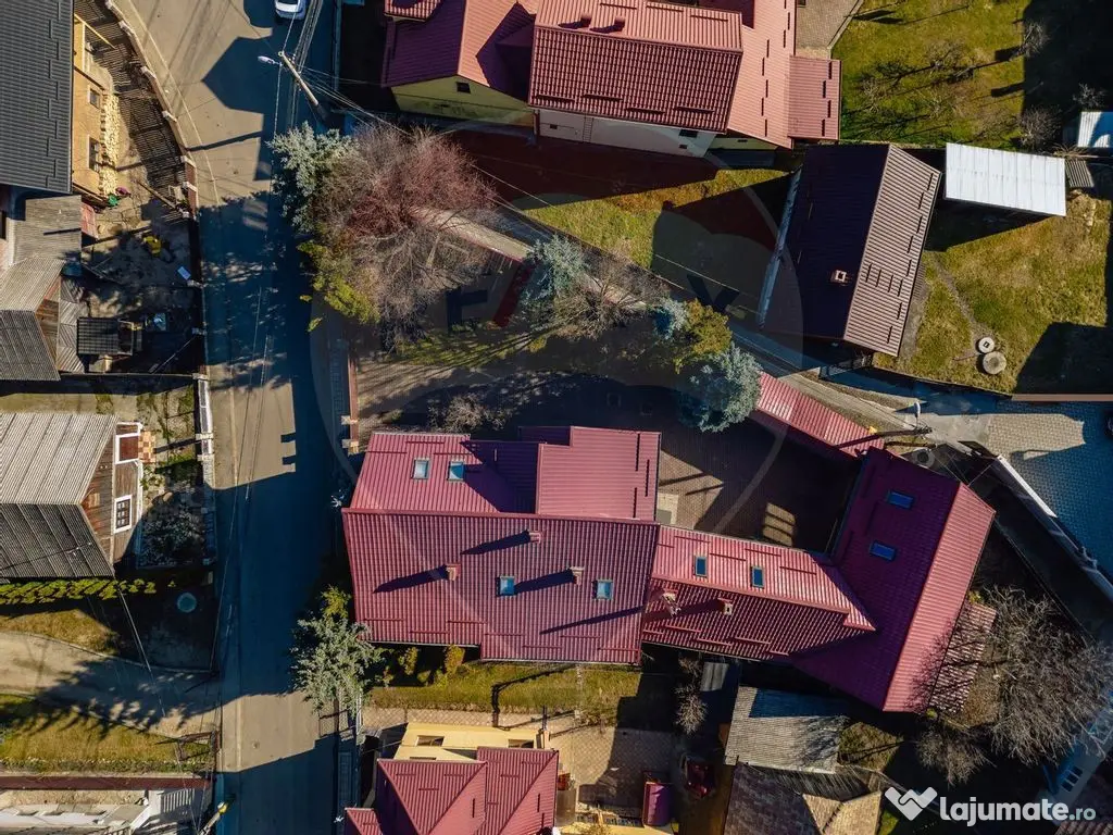 Casă / Vilă în zona Gura Humorului 