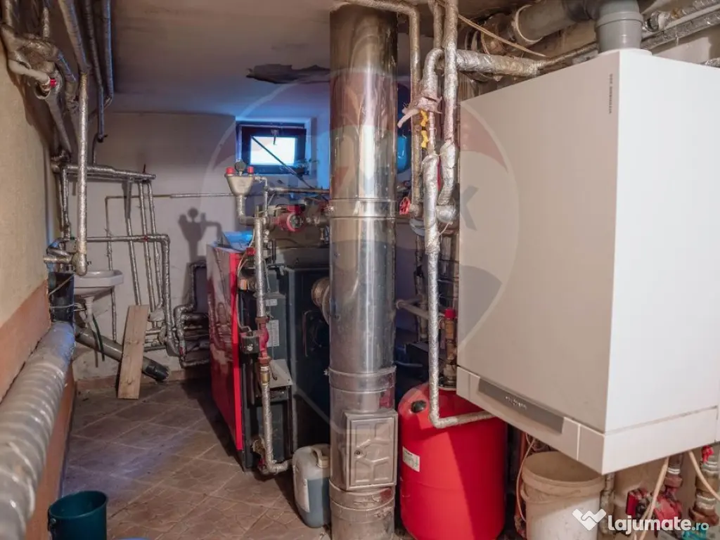 Casă / Vilă în zona Gura Humorului 