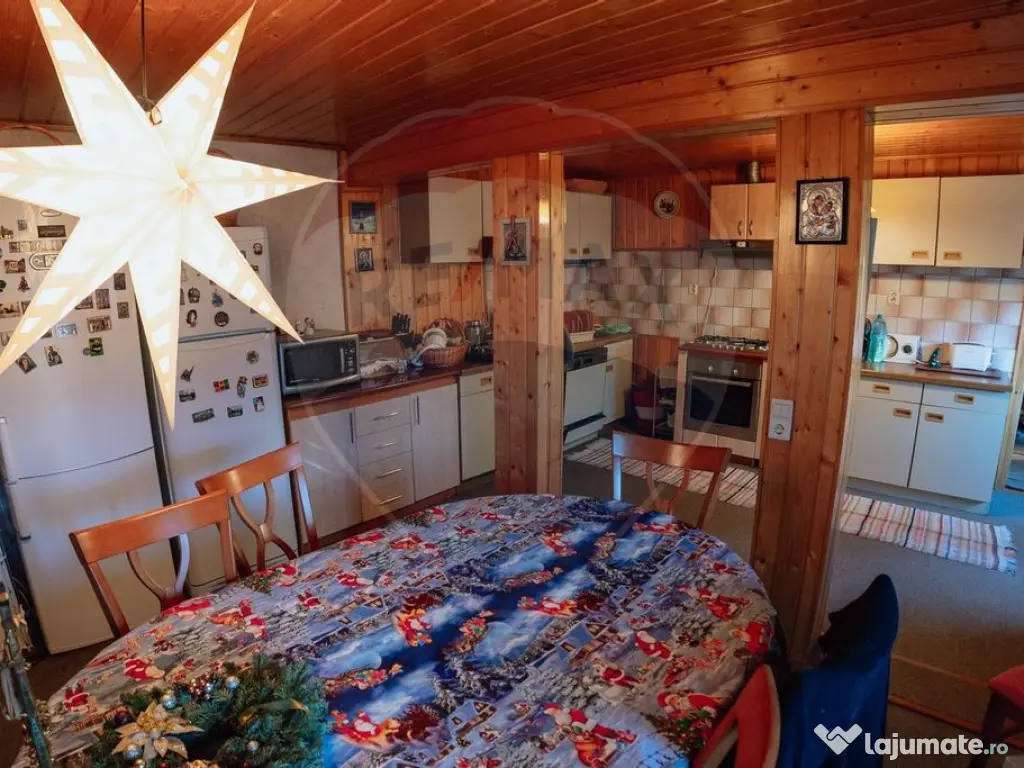 Casă / Vilă în zona Gura Humorului 