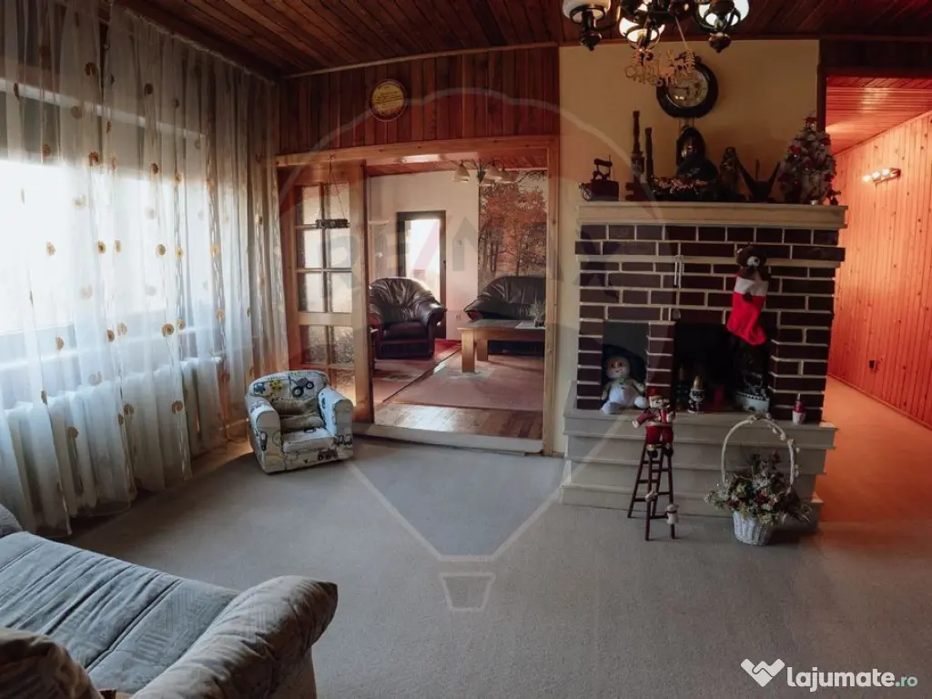 Casă / Vilă în zona Gura Humorului 