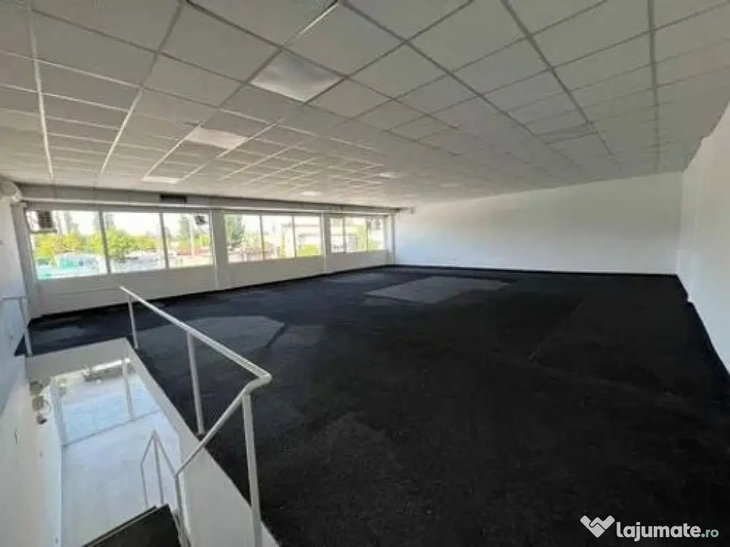 Spatiu comercial de inchiriat 240 mp in Bdul Timisoara 