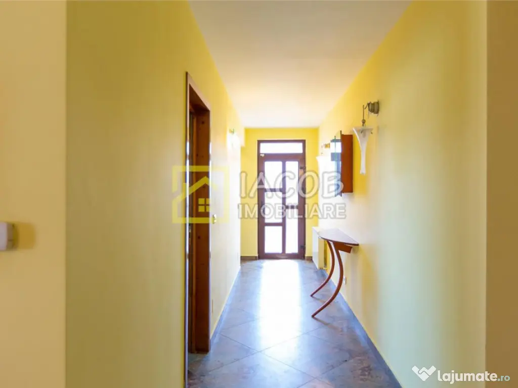 Duplex intreg sau 1/2 Duplex, de inchiriat, in cartierul Se 
