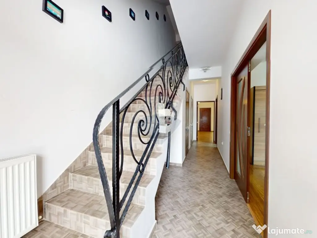 Casă de vacanță/Pensiune | Bran | 728 mp curte