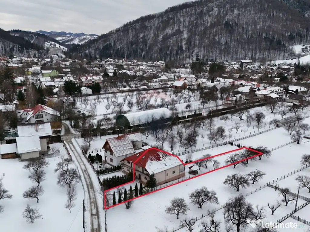 Casă de vacanță/Pensiune | Bran | 728 mp curte