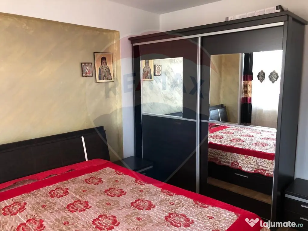 Apartament cu 3 camere de închiriat în zona Nufărul 