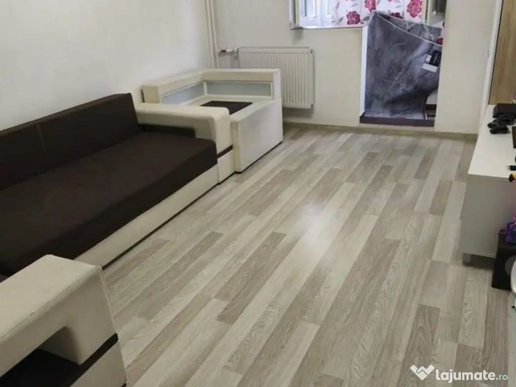 Apartament 2 camere decomandat 