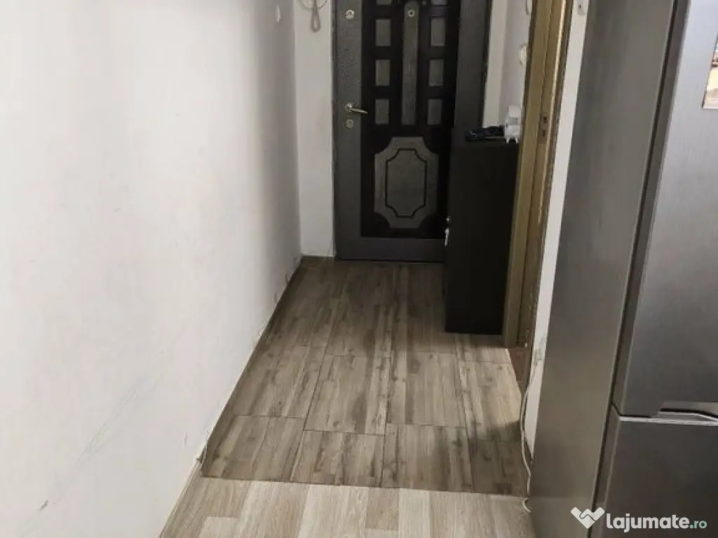 Apartament 2 camere decomandat 