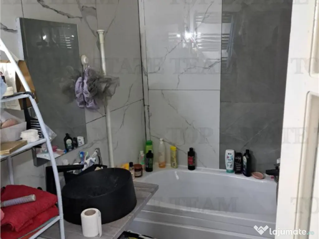 Casuta 3 camere zona Stadion Rapid 