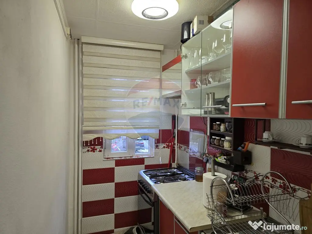 Apartament 3 camere – Prima închiriere – zona Vlaicu 