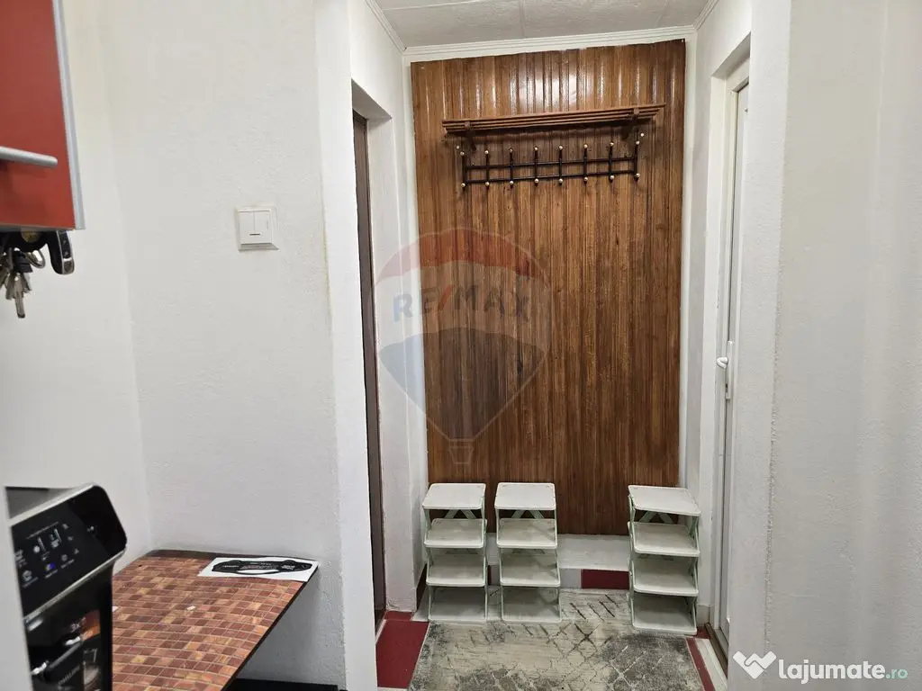 Apartament 3 camere – Prima închiriere – zona Vlaicu 