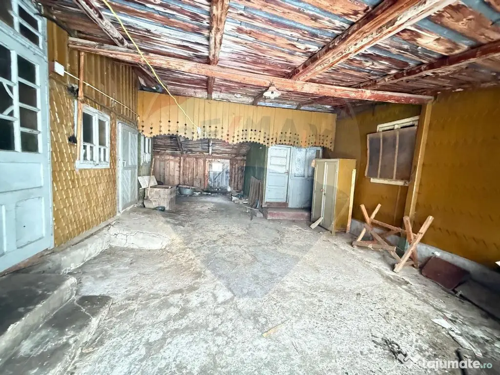 Casă cu Teren de Vânzare în Gura Humorului – strada ... 