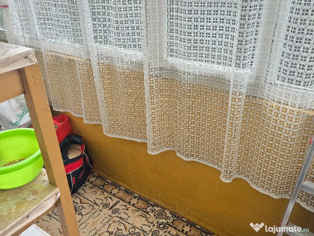 Vand apartament 2 camere in Deva, zona Zamfirescu, et. 2 