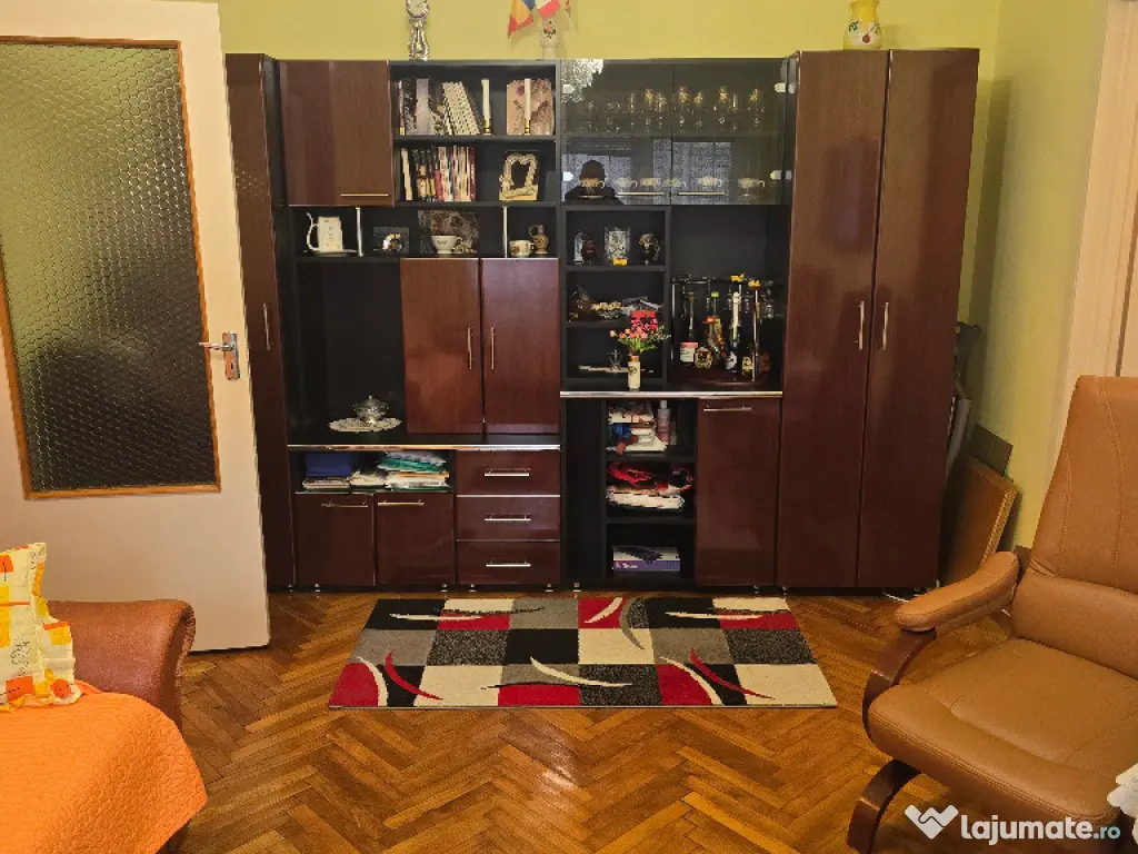 Vand apartament 2 camere in Deva, zona Zamfirescu, et. 2 