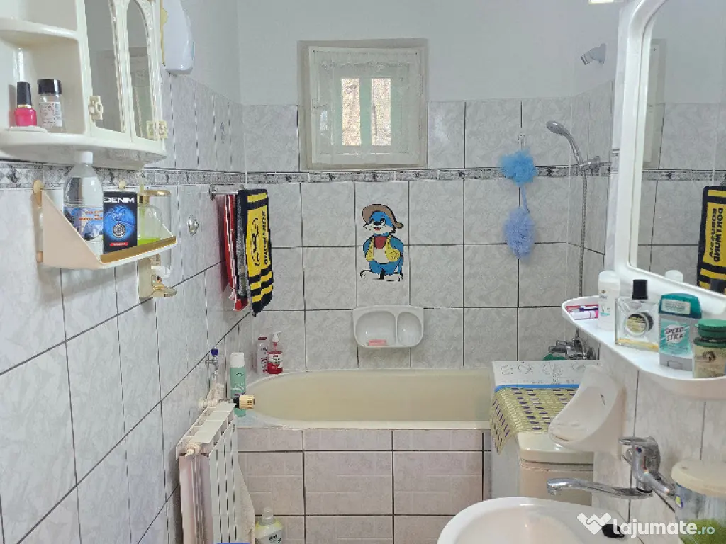 Vand apartament 2 camere in Deva, zona Zamfirescu, et. 2 