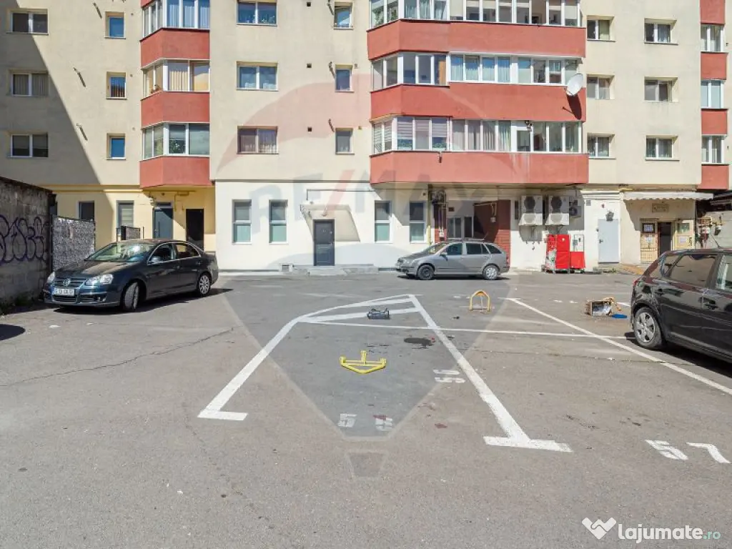 De inchiriat! 3 camere, Racadau, acces separat, x2 parcare 