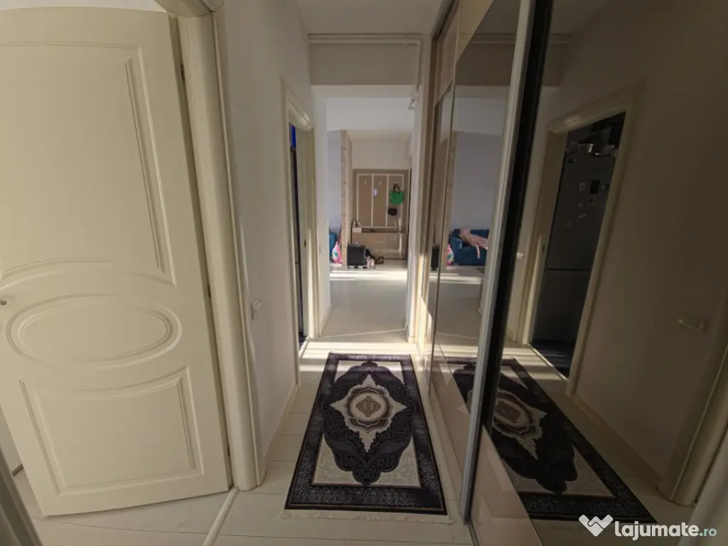 Tomis Plus 2 camere luminos bucătărie închisă lift mobil