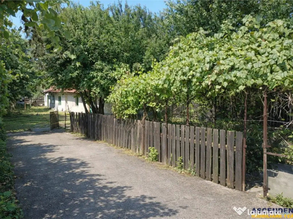 Casa demolabila 546 mp teren, Bartolomeu,rezidential invest