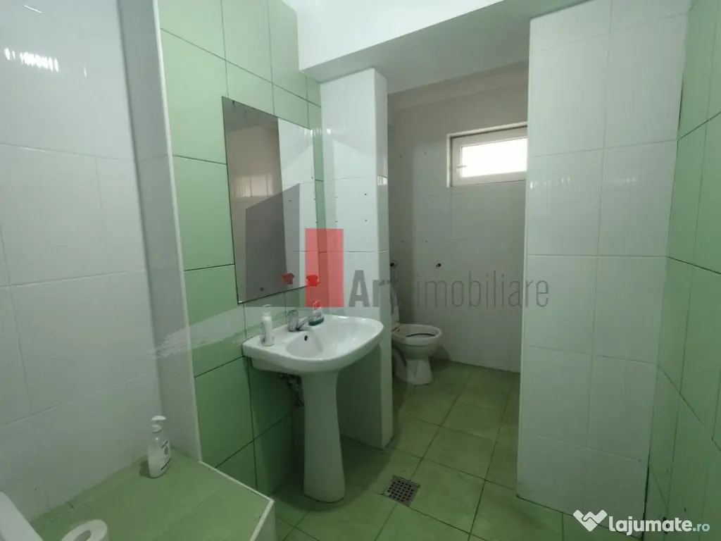 Apartament cu 3 camere de vanzare in Confort City 