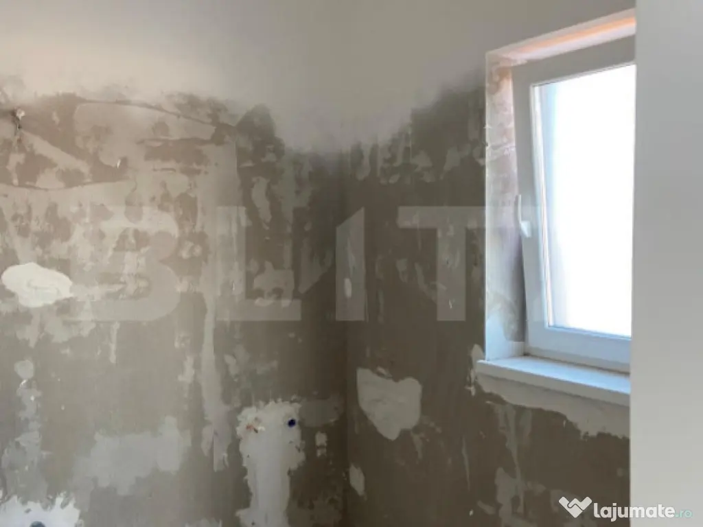 Penthouse semifinisat de vanzare, 86 mp, zona Botizului Satu